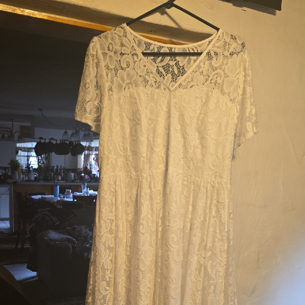 Elegant White Country Style Lace Wedding  Dress